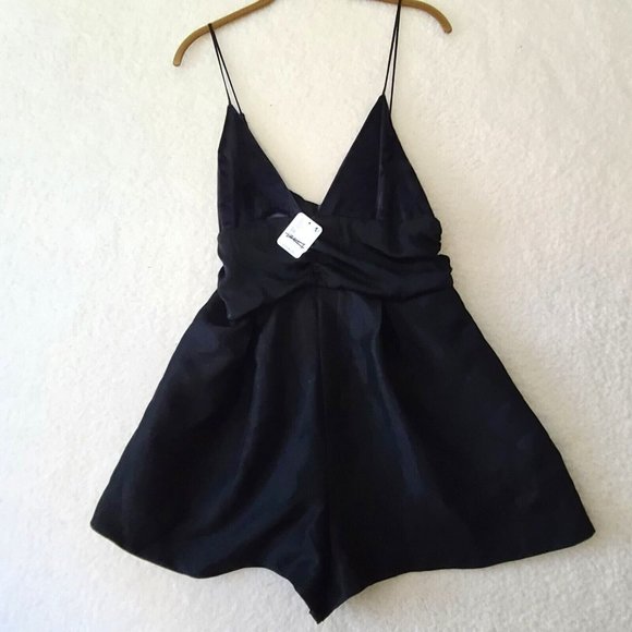 Free People Skylie Saylor Romper 10 Black Dressy Night Out Velvety Pockets NWT - Picture 2 of 14